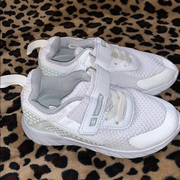 hobibear Other - NEW white toddler sneakers